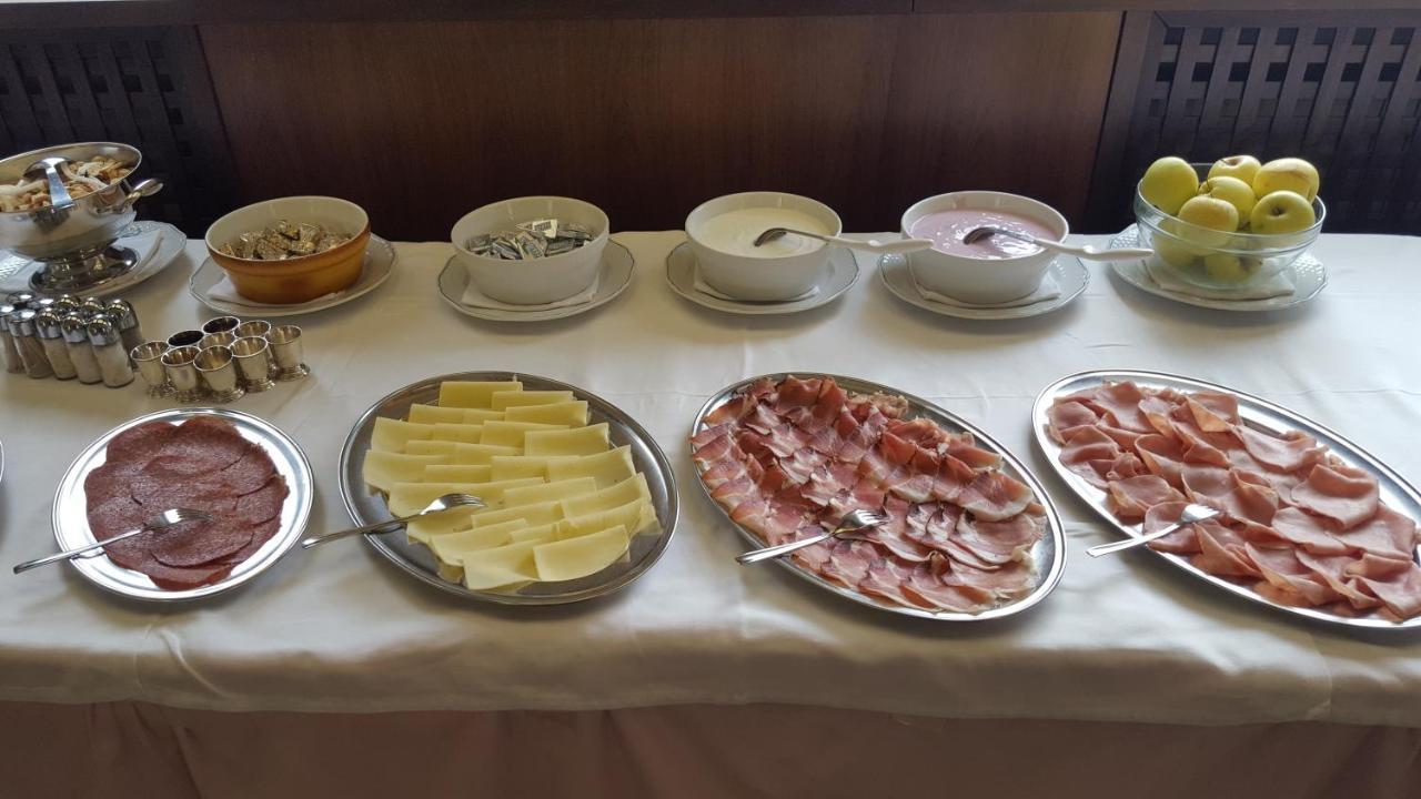 Cristallo Hotel Madonna